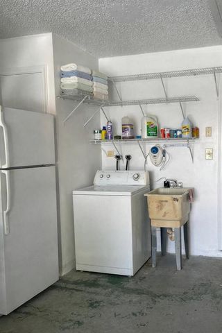 1902 SW 22nd Avenue, Boynton Beach, FL 33426