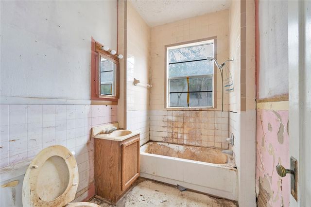 703 S NEW YORK AVENUE, Lakeland, FL 33815