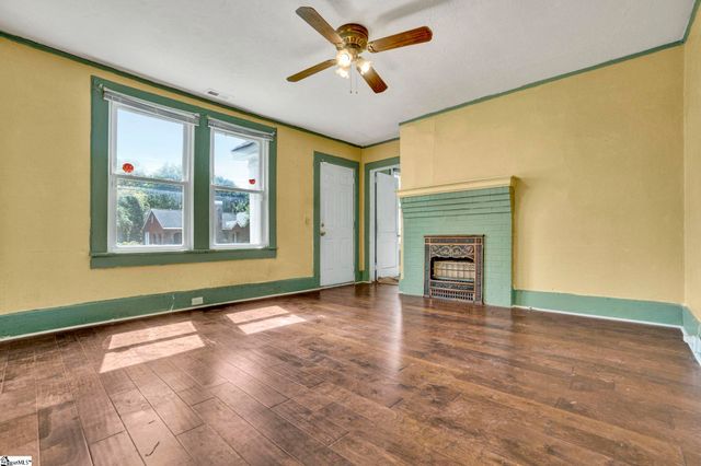 526 Perry Avenue, Greenville, SC 29611