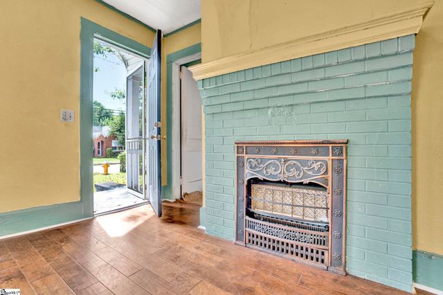 526 Perry Avenue, Greenville, SC 29611