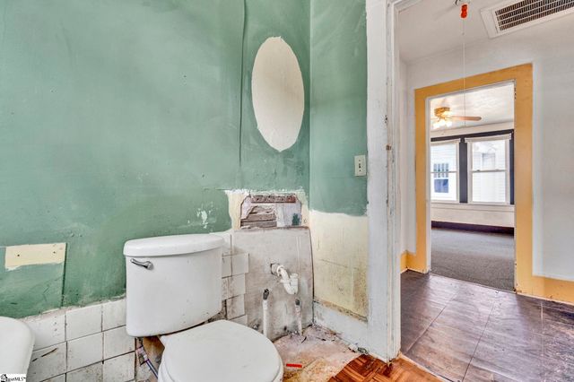 526 Perry Avenue, Greenville, SC 29611