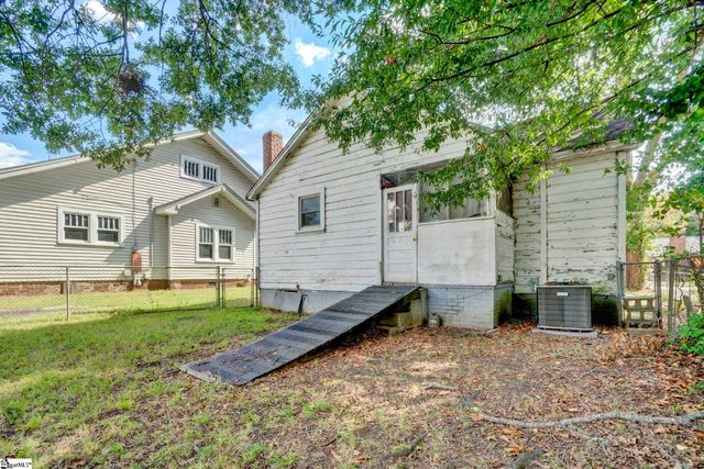 526 Perry Avenue, Greenville, SC 29611