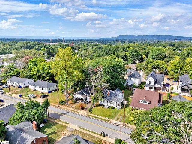 526 Perry Avenue, Greenville, SC 29611