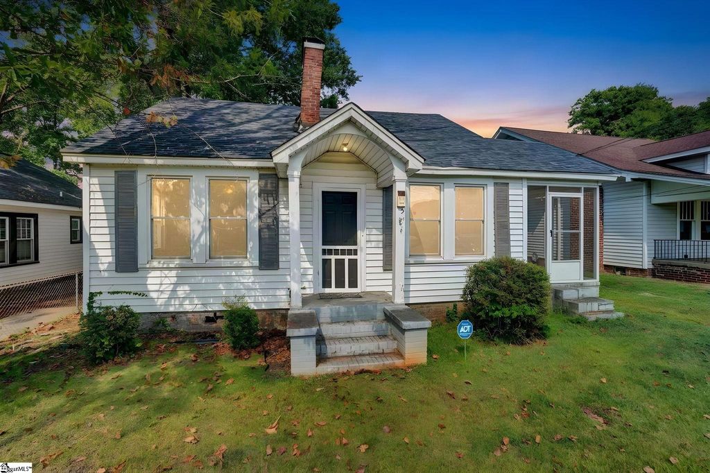 526 Perry Avenue, Greenville, SC 29611