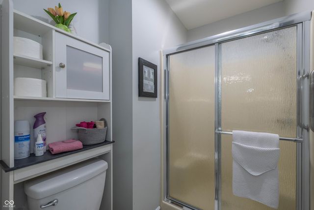 3846 S Redbird Trail, New Palestine, IN 46163