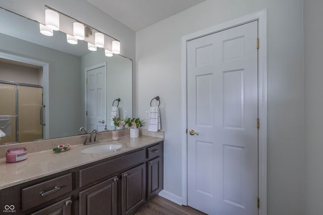 3846 S Redbird Trail, New Palestine, IN 46163