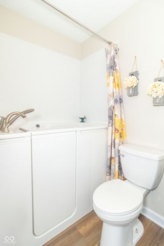 3846 S Redbird Trail, New Palestine, IN 46163