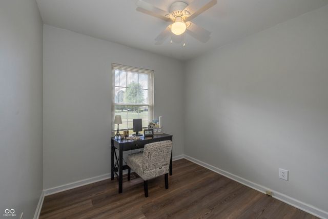 3846 S Redbird Trail, New Palestine, IN 46163