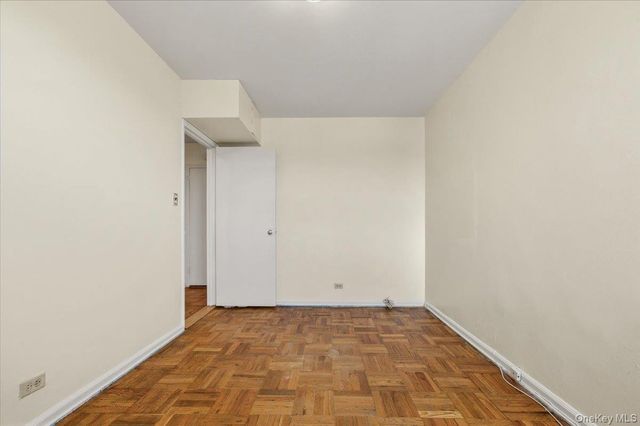 80 Knolls Crescent 6B, Bronx, NY 10463