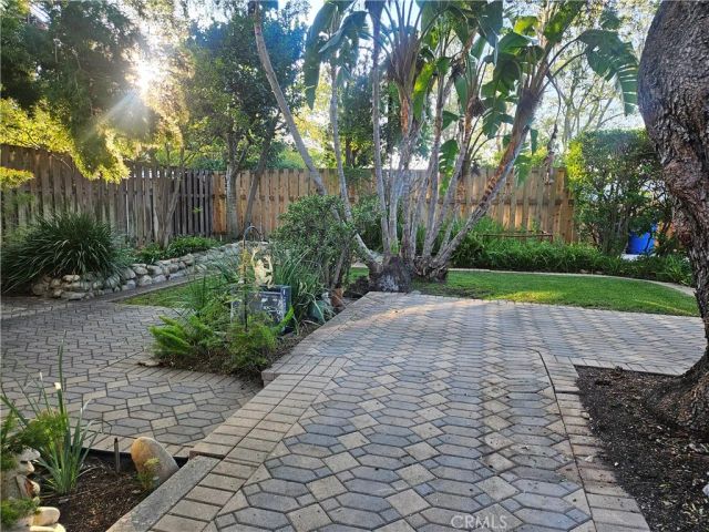 4505 Rhodelia, Claremont, CA 91711