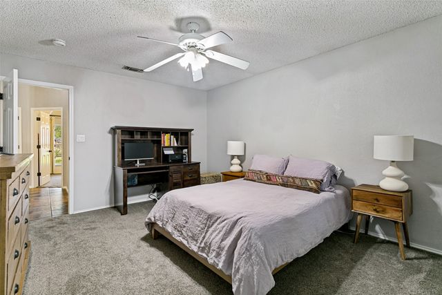 103 Hilltop Drive, Kennedale, TX 76060