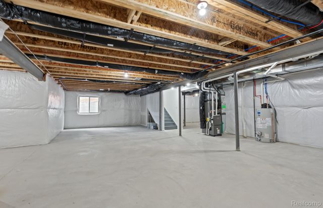 848 KUSS Drive, Saline, MI 48176