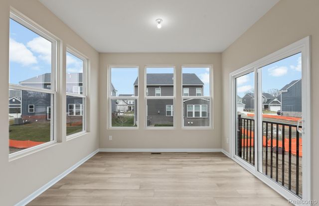 848 KUSS Drive, Saline, MI 48176