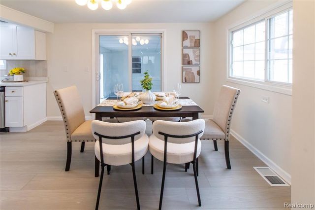 23106 Springbrook Drive, Farmington Hills, MI 48336