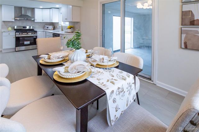 23106 Springbrook Drive, Farmington Hills, MI 48336