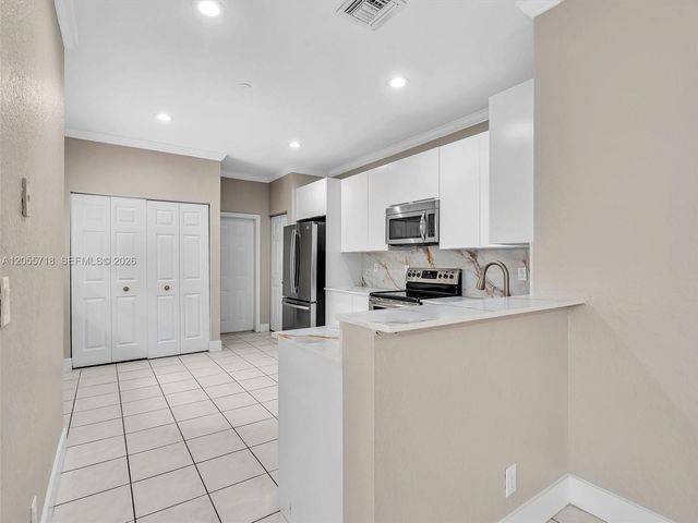 4283 Vineyard Circle 4283, Weston, FL 33332
