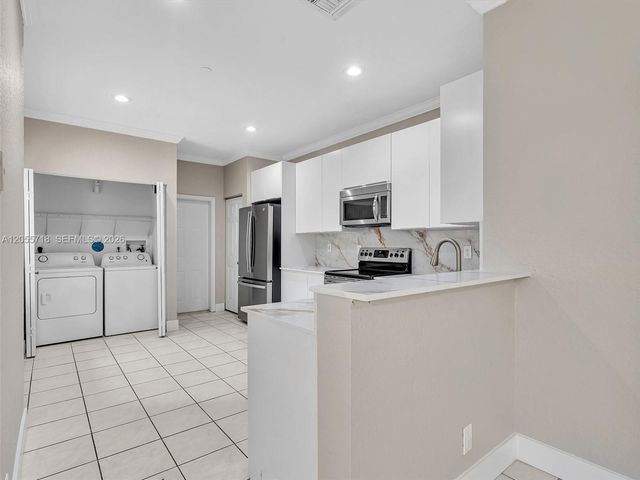 4283 Vineyard Circle 4283, Weston, FL 33332