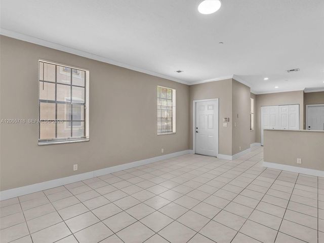 4283 Vineyard Circle 4283, Weston, FL 33332