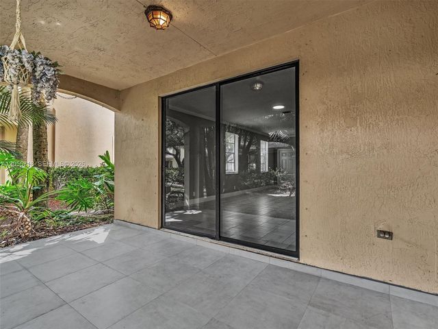 4283 Vineyard Circle 4283, Weston, FL 33332