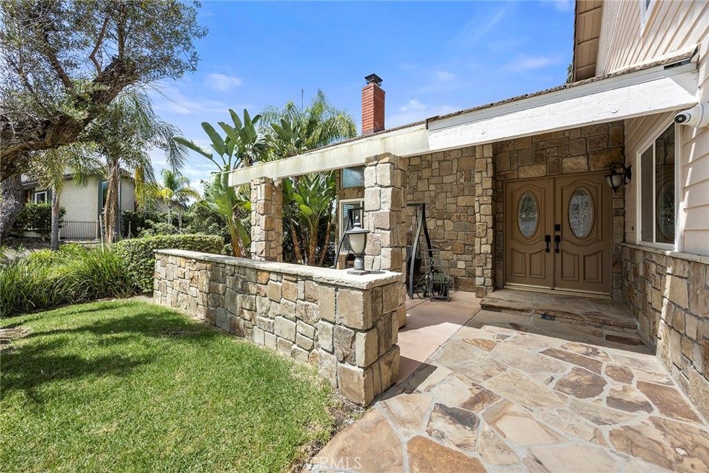 7147 E Columbus Dr, Anaheim Hills, CA 92807 — exterior