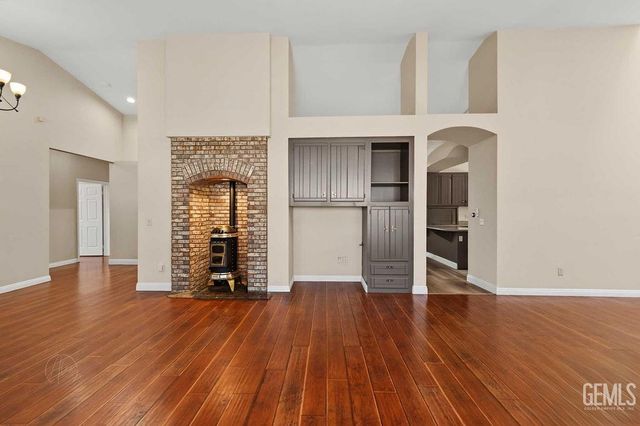 8711 Dalby Court, Bakersfield, CA 93313