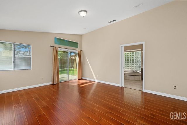 8711 Dalby Court, Bakersfield, CA 93313