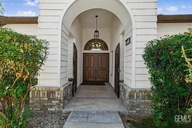 8711 Dalby Court, Bakersfield, CA 93313