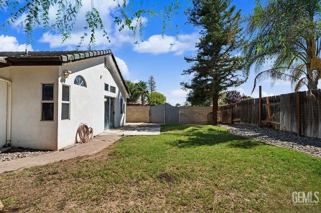 8711 Dalby Court, Bakersfield, CA 93313