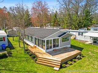 8224 W Pine Grove Beach Drive, Lake Twp, MI 49304