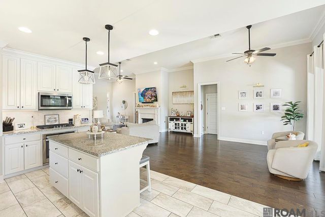 17176 Herringbone Dr, Prairieville, LA 70769
