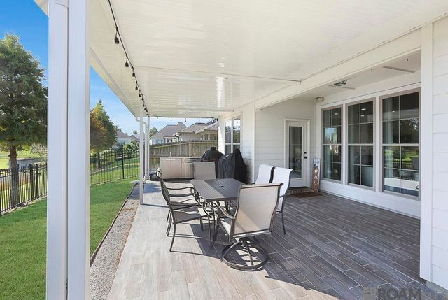 17176 Herringbone Dr, Prairieville, LA 70769