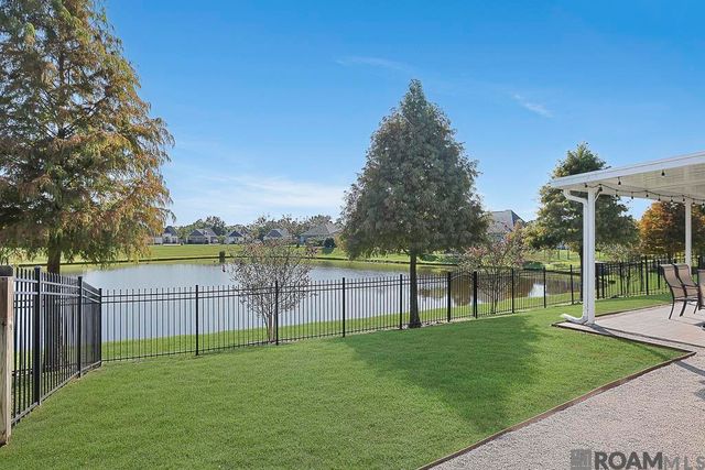 17176 Herringbone Dr, Prairieville, LA 70769