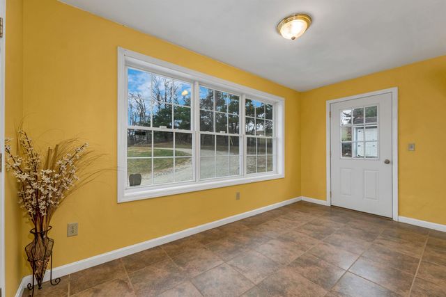 227 Twist Hill Road, Dunbarton, NH 03046