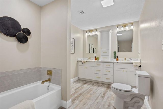 2131 Linda Drive, Westlake, LA 70669