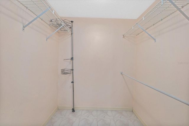 813 MONTROSE DRIVE 102, Venice, FL 34293