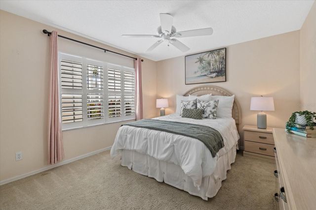 813 MONTROSE DRIVE 102, Venice, FL 34293