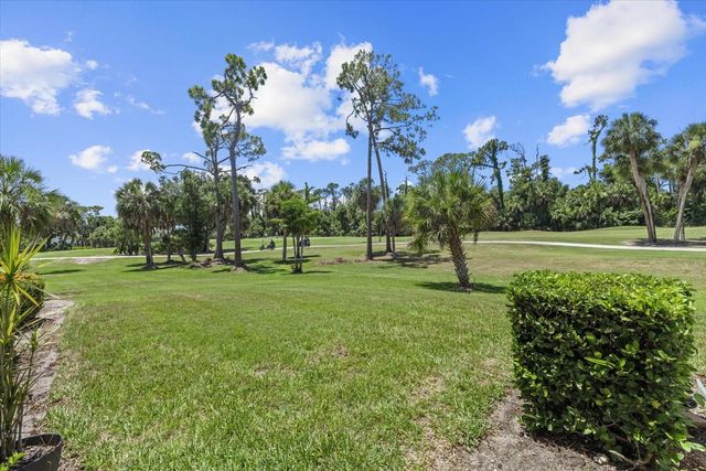 813 MONTROSE DRIVE 102, Venice, FL 34293