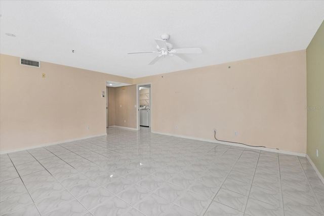 813 MONTROSE DRIVE 102, Venice, FL 34293