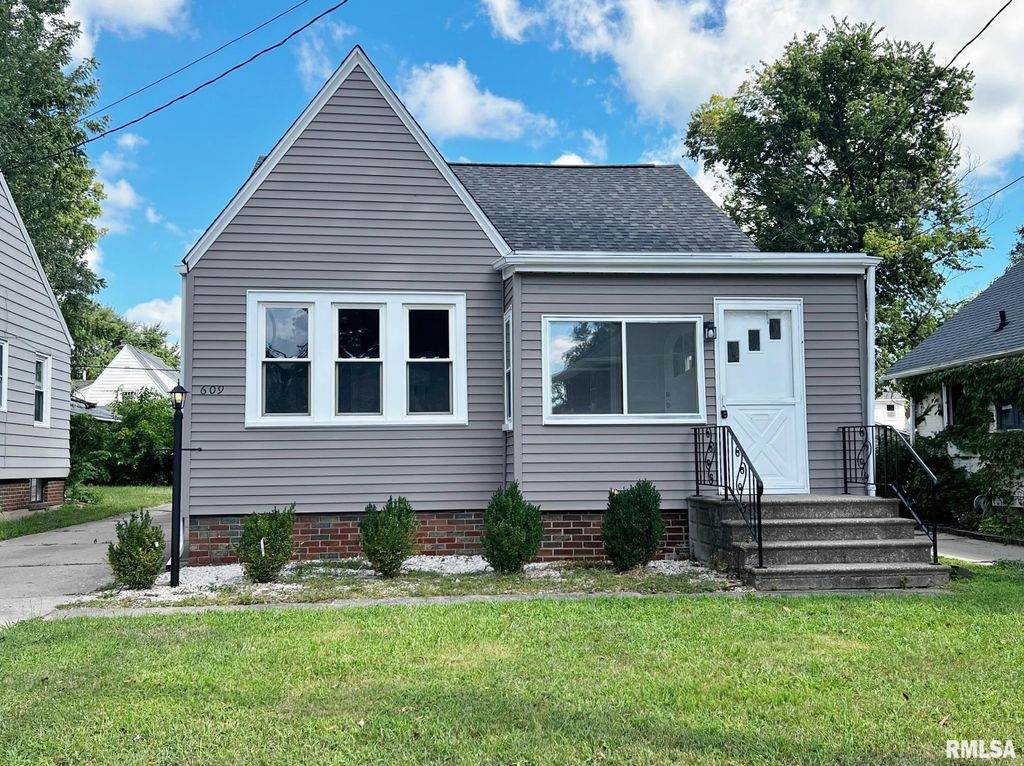 609 W HUDSON Street, Peoria, IL 61604