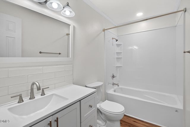 2312 N Oak Ridge Boulevard, Durham, NC 27707
