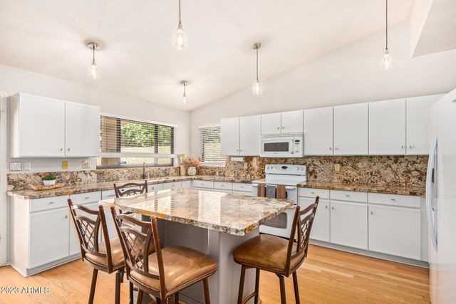 9018 E Caribbean Lane, Scottsdale, AZ 85260