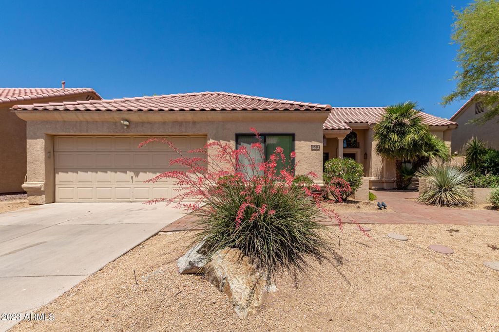 9018 E Caribbean Lane, Scottsdale, AZ 85260