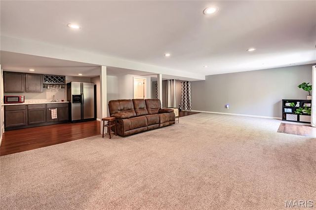 6811 Silverstone Court, Byrnes Mill, MO 63051