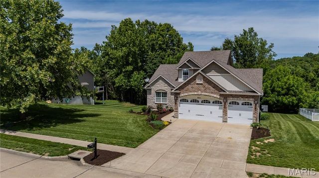 6811 Silverstone Court, Byrnes Mill, MO 63051