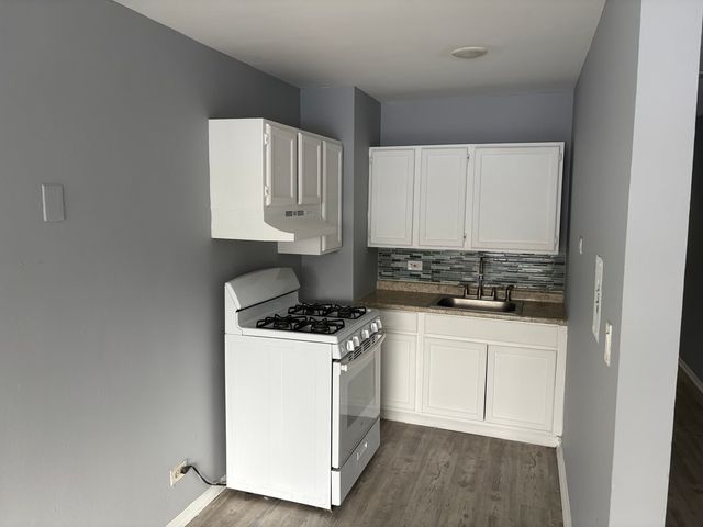 1930 S Cicero Avenue 310, Cicero, IL 60804