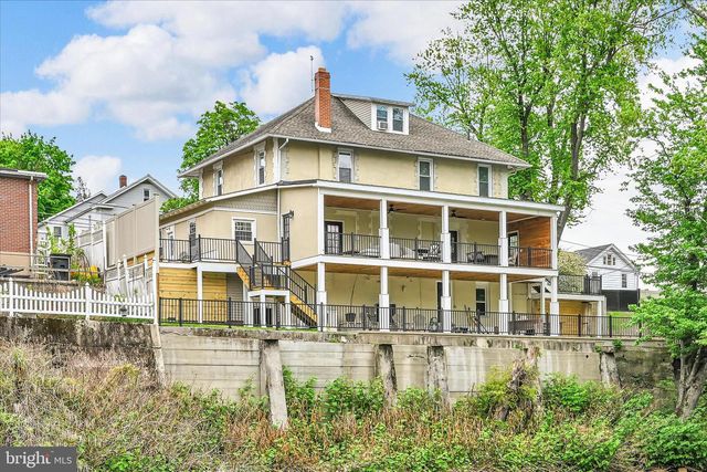 197 DOCK ST, Schuylkill Haven, PA 17972