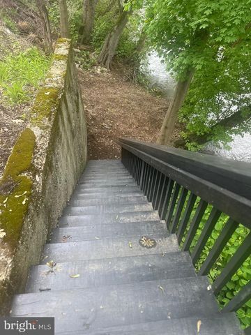 197 DOCK ST, Schuylkill Haven, PA 17972