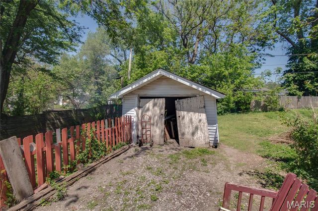 2612 Yager Avenue, Alton, IL 62002