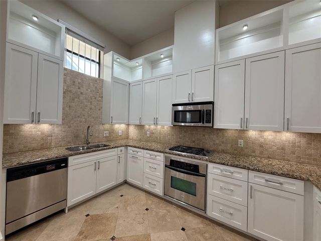 1608 Patterson Street A, Houston, TX 77007