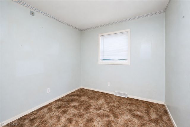 2400 40th Street NE, Canton, OH 44705